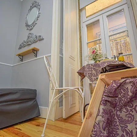 B In B Downtown Bed & Breakfast