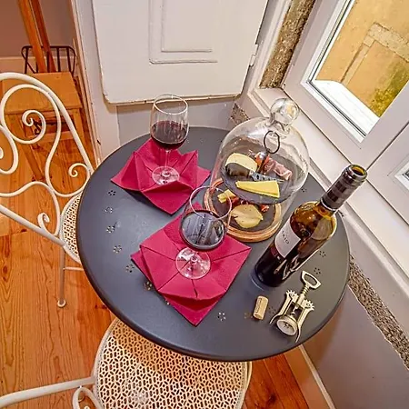 B In B Downtown Bed & Breakfast Lisboa
