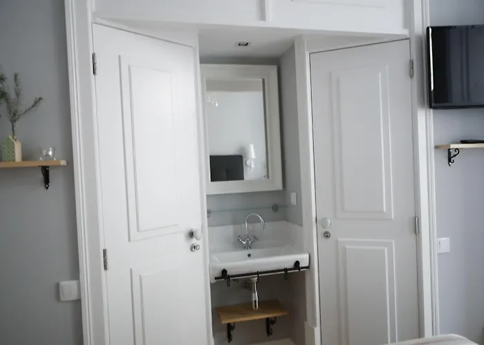 B In B Downtown Bed & Breakfast Lisboa